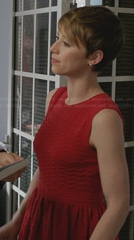 Margaux’s red scallop textured dress on Revenge