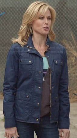 Claire’s blue utility jacket on Modern Family