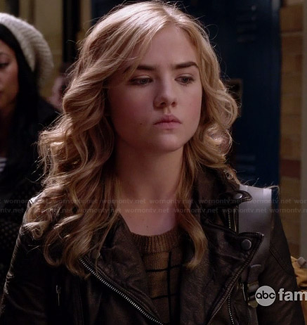 Jo’s brown grid sweater and leather jacket on Twisted