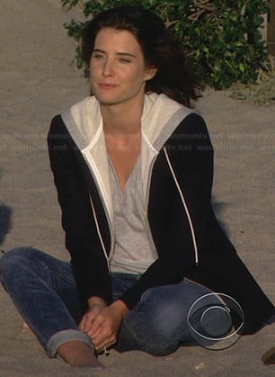 Robin’s hoodie blazer on How I Met Your Mother
