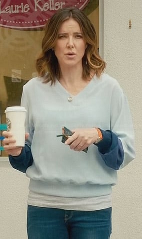 Ellie’s light blue silk sweatshirt on Cougar Town