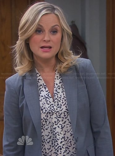 Leslie’s white and black abstract printed blouse on Parks and Recreation
