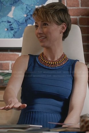 Margaux’s cobalt blue seamed dress and multi colored necklace on Revenge