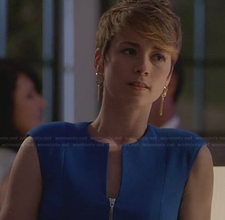Margaux’s blue zip front dress on Revenge