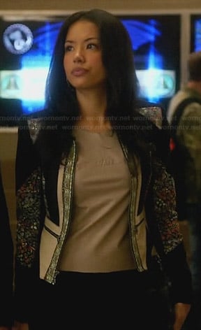 Eva’s floral and colorblock jacket on Star-Crossed