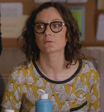 Irene’s yellow bird printed top on Bad Teacher