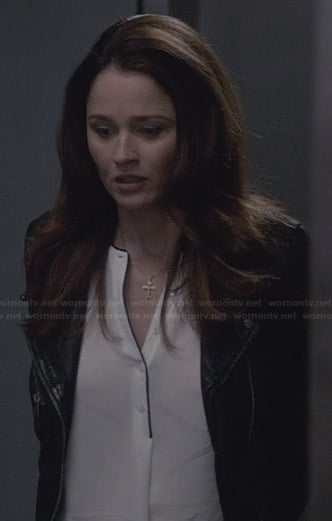 Lisbon’s white blouse with black trim on The Mentalist