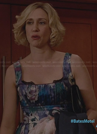 Norma’s pleated watercolor print dress on Bates Motel