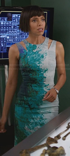 Camille’s green splatter print dress with shoulder cutouts on Bones