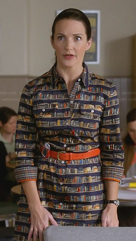 Ginny’s book print shirtdress on Bad Teacher