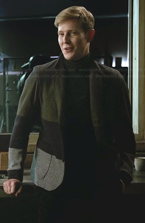 Nolan’s green and grey colorblock blazer on Revenge