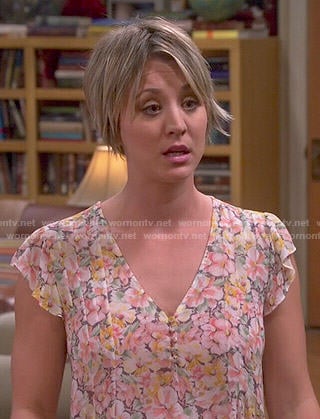 Penny’s floral flutter-sleeve blouse on The Big Bang Theory