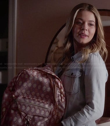 Ali’s denim shirt and pink patterned backpack on Pretty Little Liars