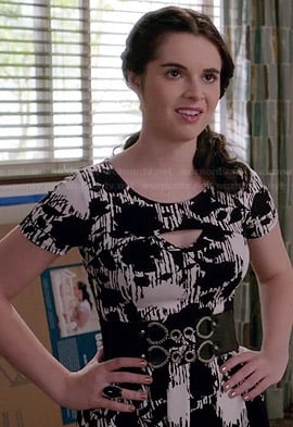 Bay’s black and white floral printed cutout dress on Switched at Birth