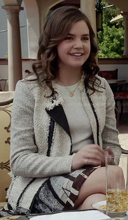 Sophia’s white tweed jacket on The Fosters