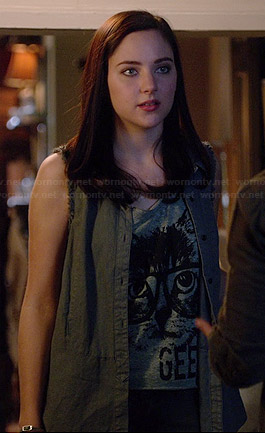 Brenna’s geek cat top on Chasing Life