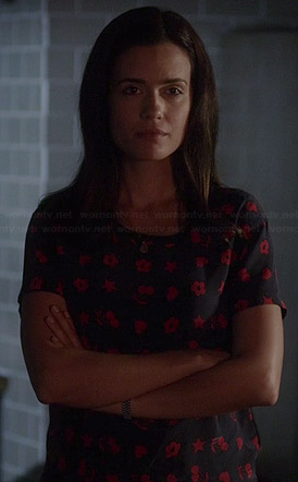 Melissa’s blue and red flower, star, heart and cherry print top on Pretty Little Liars