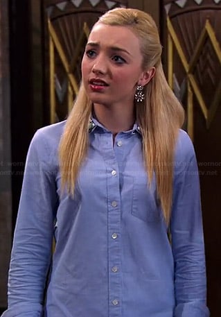Emma’s blue shirt with jewel embellished collar on Jessie