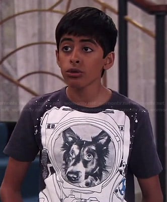 Ravi’s astronaut dog tee on Jessie