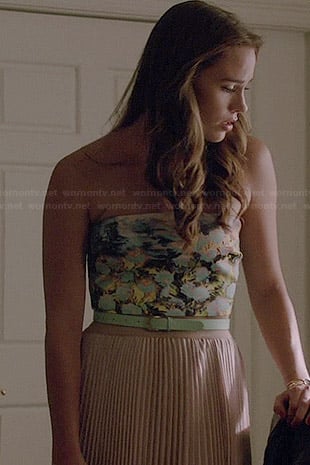 Charlotte’s floral strapless top and pleated maxi skirt on Revenge