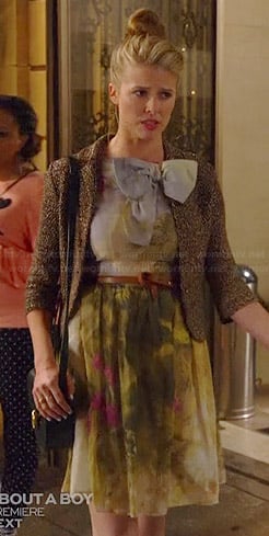Denna’s green watercolor dress with oversized bow on Marry Me