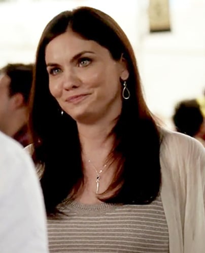 Jo’s necklace on The Vampire Diaries
