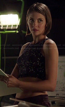 Thea’s star printed crop top on Arrow