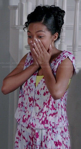 Zoey’s pink printed romper on Black-ish
