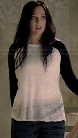 Alexis’s black and white baseball tee on Castle
