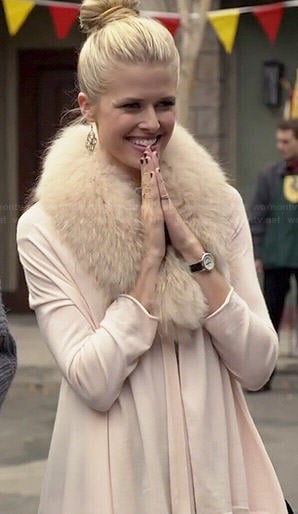 Dennah’s cream cardigan with fur collar on Marry Me