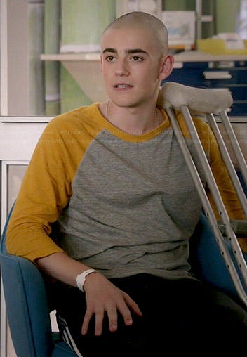 Leo’s grey and yellow raglan tee on Red Band Society