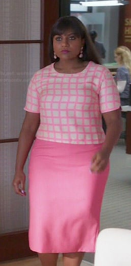 Mindy’s pink checked top on The Mindy Project