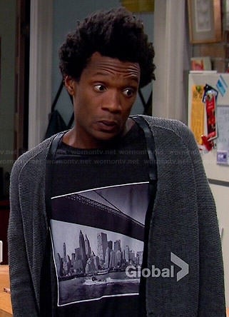 Motif’s Brooklyn Bridge graphic tee on Mulaney