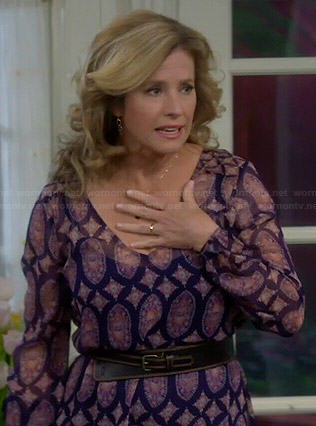 Vanessa’s blue medallion printed long sleeve dress on Last Man Standing