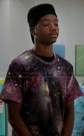 Dash’s “77” galaxy tee on Red Band Society