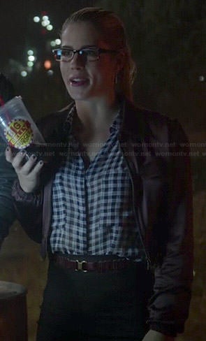 Felicity’s burgundy cropped bomber jacket on The Flash