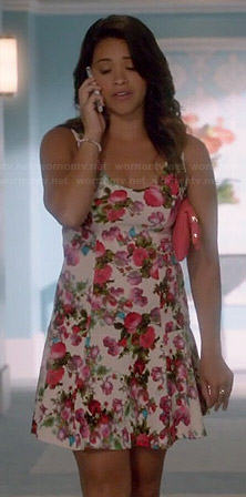 Jane’s white floral scoop neck dress on Jane the Virgin
