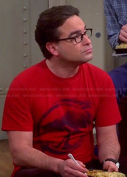 Leonard’s red tree recycling graphic tee on The Big Bang Theory