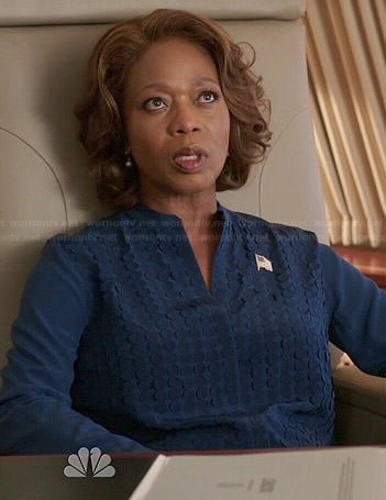 President Payton’s blue dotted blouse on State of Affairs
