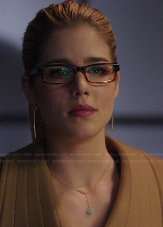 Felicity’s jewelry on Arrow