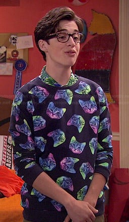 Joey’s cat sweater on Liv and Maddie