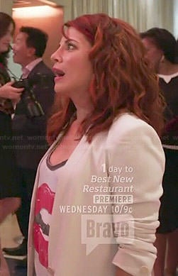 Jo’s lips graphic tee on Girlfriends Guide to Divorce