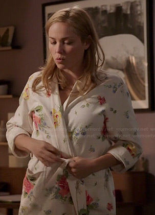 Julia’s floral robe on Parenthood