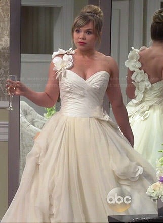 Kristin’s wedding dress #1 on Last Man Standing