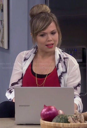Kristin’s white tie dyed cardigan on Last Man Standing