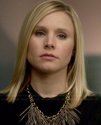 Jeannie’s spiked necklace on House of Lies