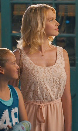 Magnolia’s peach lace dress on Hart of Dixie