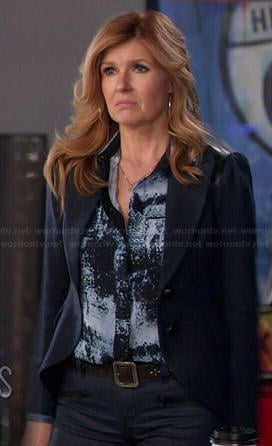 Rayna’s blue printed shirt and navy blazer on Nashville