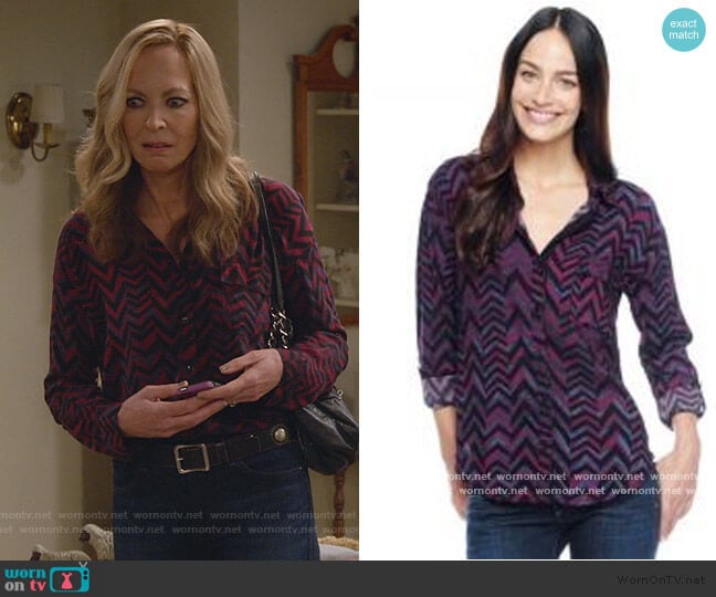Splendid Chevron Print Shirt in Aubergine worn by Bonnie Plunkett (Allison Janney) on Mom