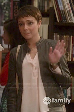 April’s black leather jacket on Chasing Life